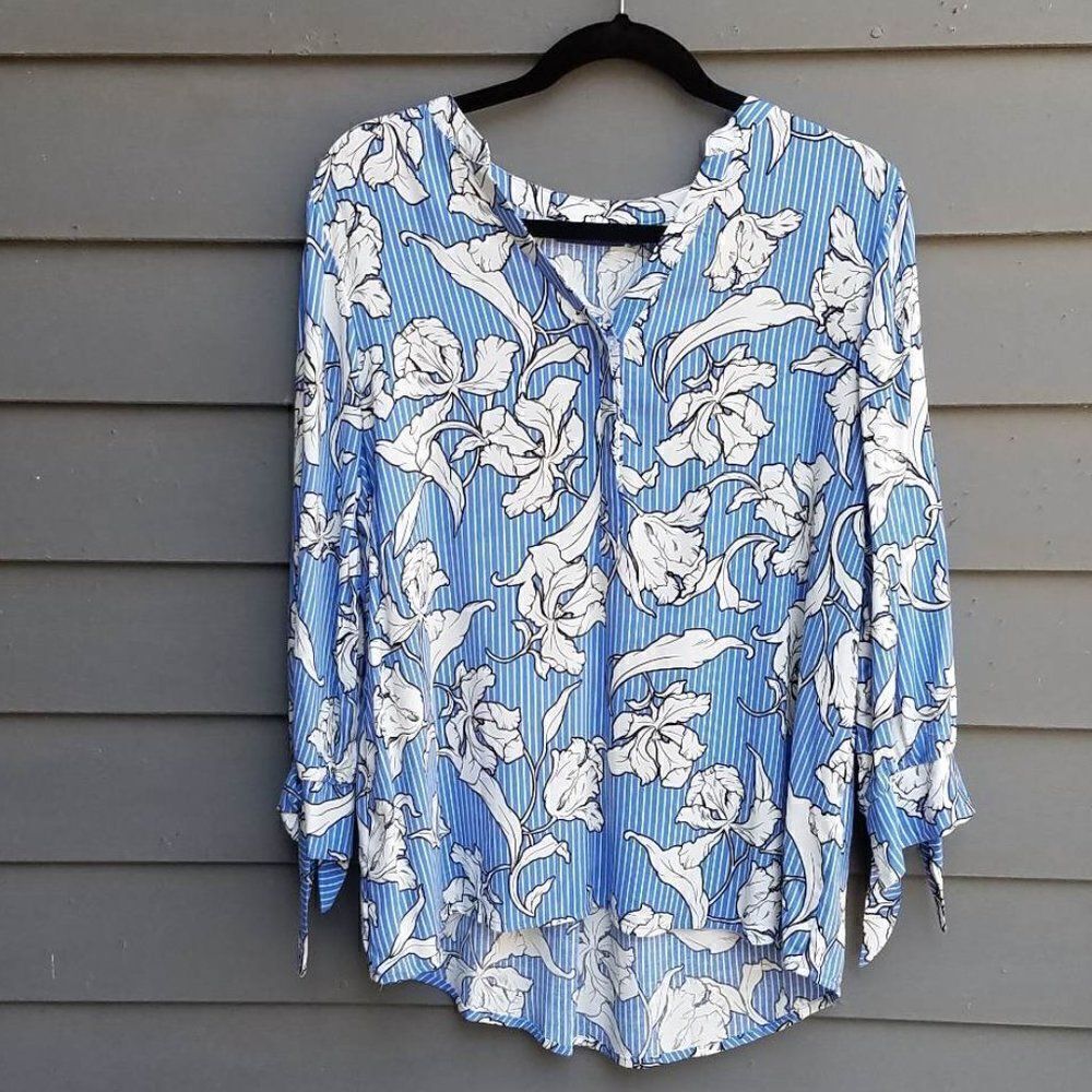 NWT!!! Apt 9 Blue/White Floral Peasant Blouse w/Boho Sleeves Size Large